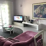 Timeless Vacations Marina Flat Wifi & Pool