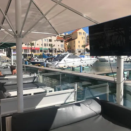 Timeless Vacations Vilamoura Marina Flat Wifi & Pool Apartment