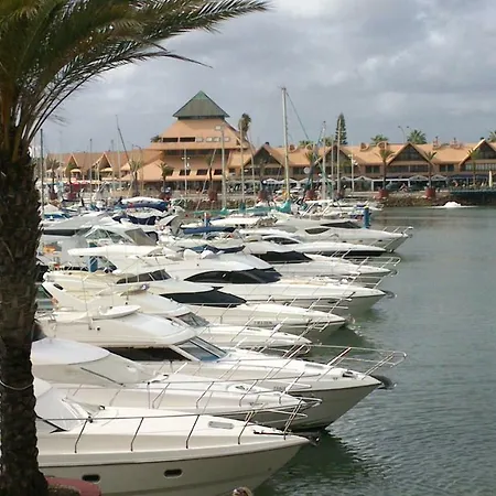 Timeless Vacations Vilamoura Marina Flat Wifi & Pool Apartment Vilamoura