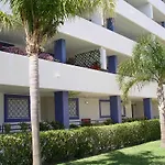 Timeless Vacations Marina Flat Wifi & Pool